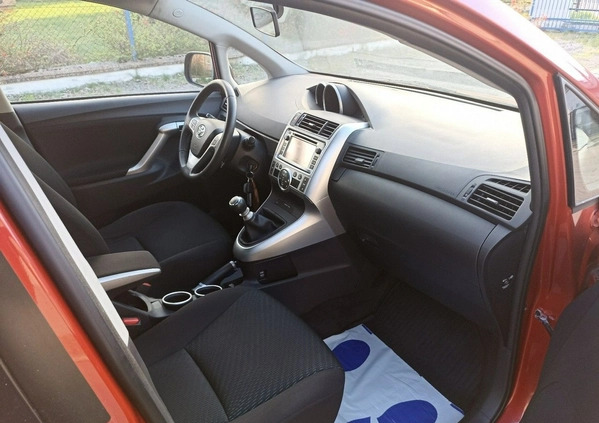 Toyota Verso cena 40500 przebieg: 161480, rok produkcji 2012 z Szczekociny małe 92